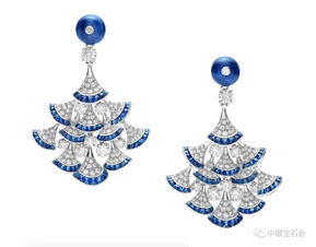 搖曳靈動 扇形珠寶與眼鏡的優雅交響